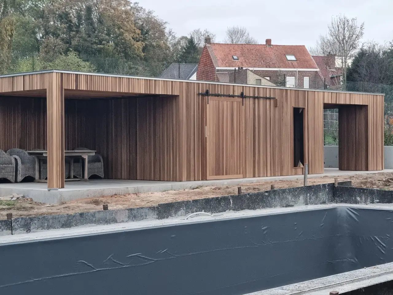 Pool house