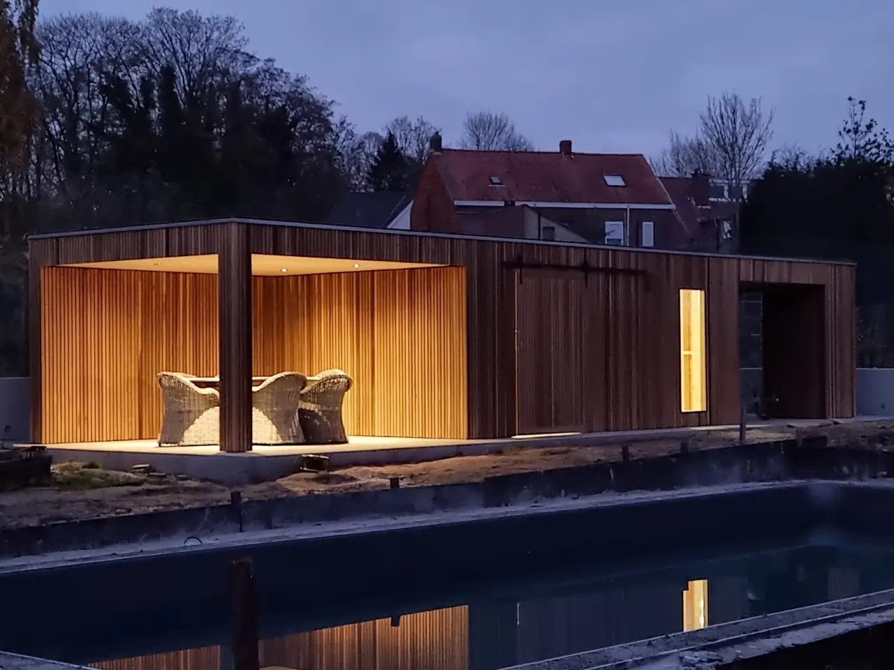 Pool house